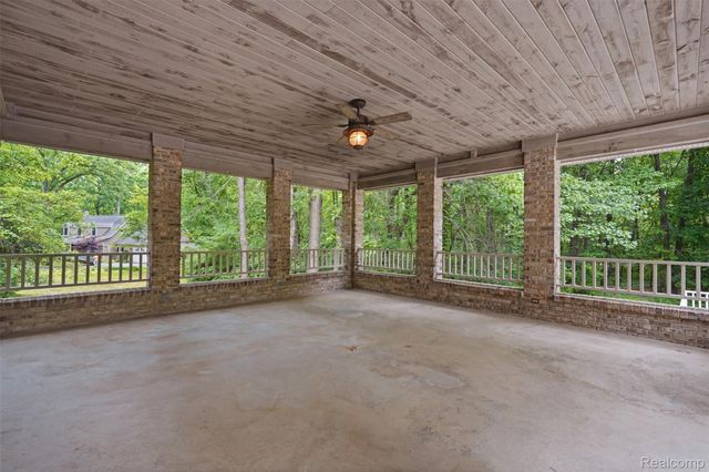 27967 Galien Drive, Lyon Charter Township, MI 48178