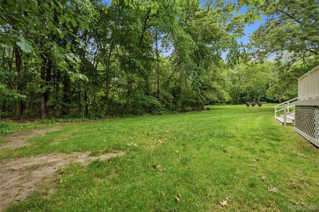27967 Galien Drive, Lyon Charter Township, MI 48178