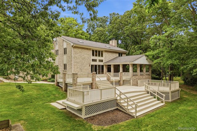 27967 Galien Drive, Lyon Charter Township, MI 48178