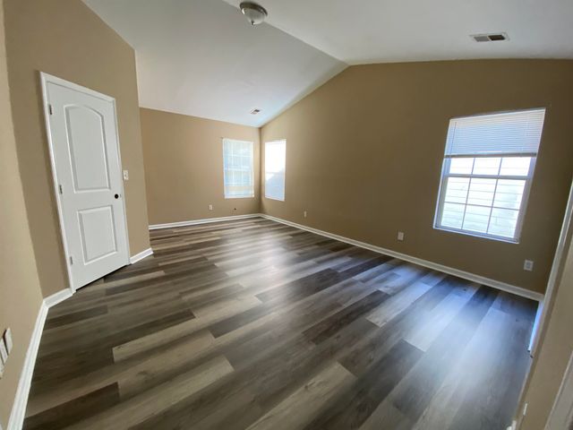 4807 ROYAL RUN DR, Memphis, TN 38128