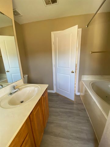 4807 ROYAL RUN DR, Memphis, TN 38128