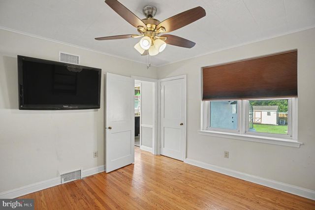 908 E HAVERFORD RD, Bryn Mawr, PA 19010