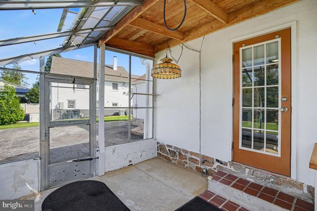 908 E HAVERFORD RD, Bryn Mawr, PA 19010