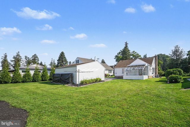 908 E HAVERFORD RD, Bryn Mawr, PA 19010
