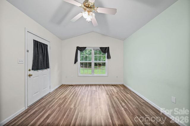 147 Island Terrace Road, Statesville, NC 28677