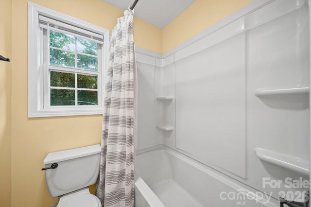 147 Island Terrace Road, Statesville, NC 28677