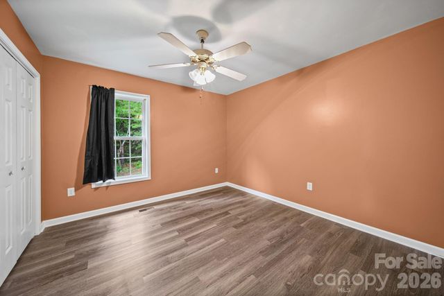 147 Island Terrace Road, Statesville, NC 28677