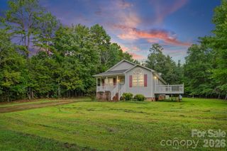 147 Island Terrace Road, Statesville, NC 28677