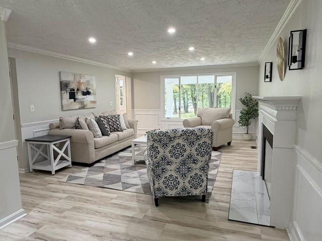 57 Purgatory Rd, Sutton, MA 01590