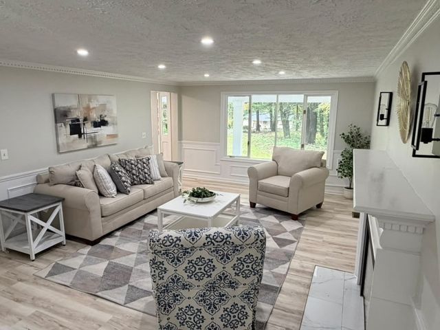 57 Purgatory Rd, Sutton, MA 01590
