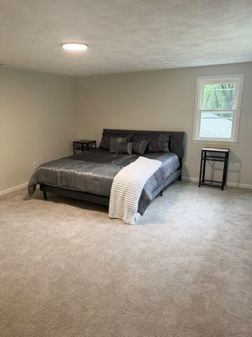 57 Purgatory Rd, Sutton, MA 01590