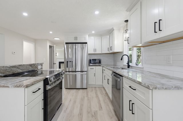 57 Purgatory Rd, Sutton, MA 01590