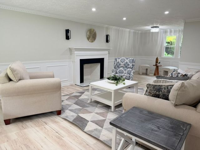 57 Purgatory Rd, Sutton, MA 01590