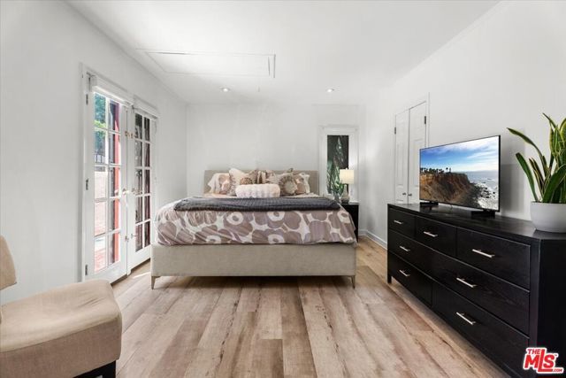 14440 Valley Vista Boulevard, Sherman Oaks, CA 91423