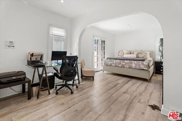 14440 Valley Vista Boulevard, Sherman Oaks, CA 91423