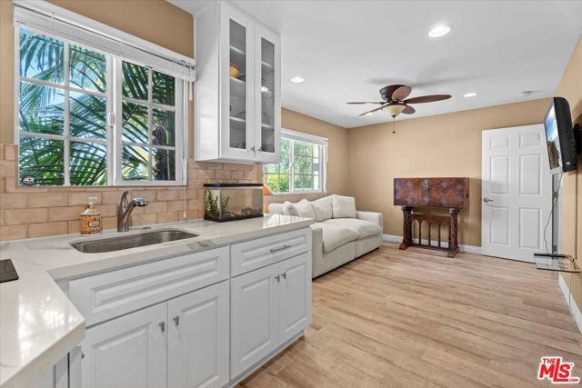 14440 Valley Vista Boulevard, Sherman Oaks, CA 91423