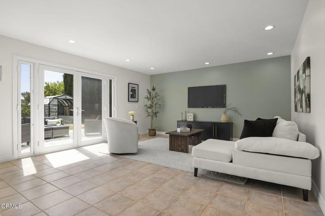 6442 Pinion Street, Oak Park, CA 91377