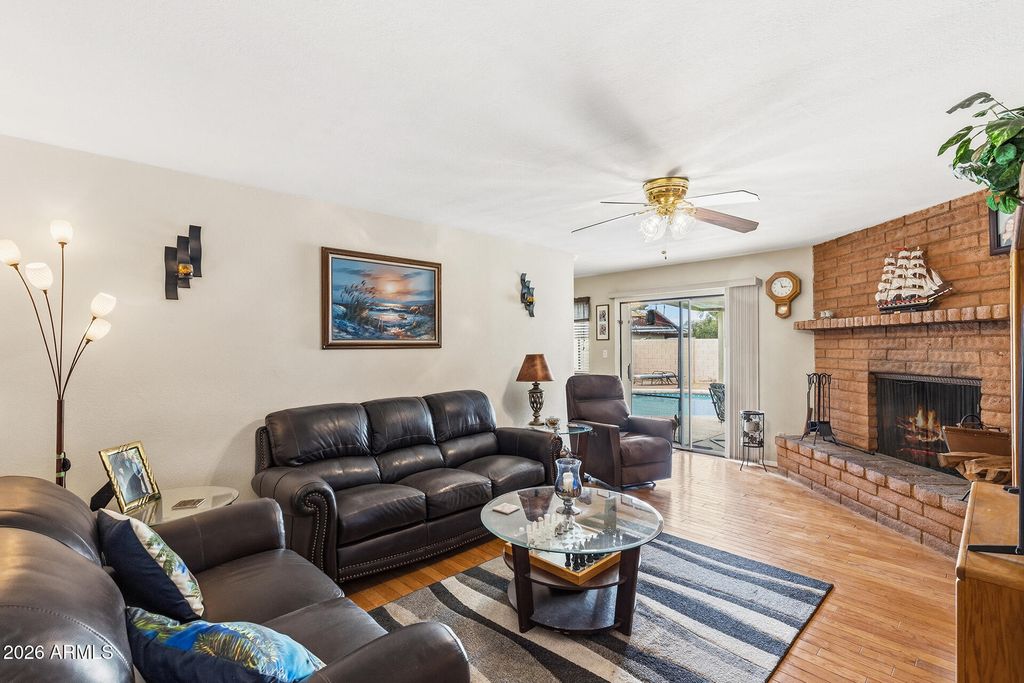 4732 W ALTADENA Avenue, Glendale, AZ 85304 — photo 2