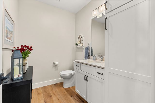 4 LITTLE BAY Drive, Dover, NH 03820