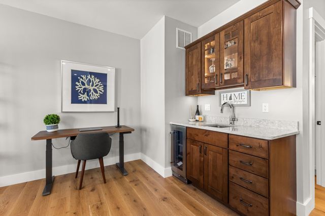 4 LITTLE BAY Drive, Dover, NH 03820