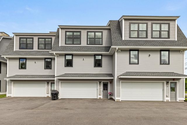 4 LITTLE BAY Drive, Dover, NH 03820