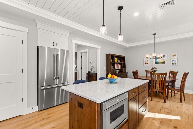 4 LITTLE BAY Drive, Dover, NH 03820