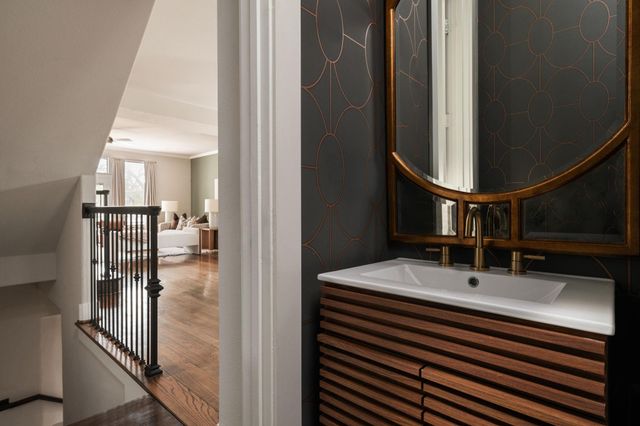 5733 Darling Street, Houston, TX 77007