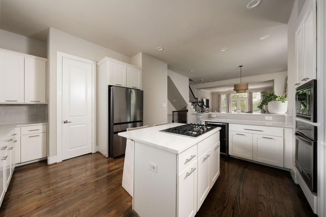 5733 Darling Street, Houston, TX 77007