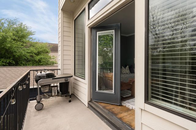 5733 Darling Street, Houston, TX 77007