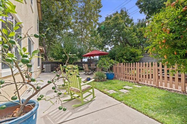 9622 Little Harbor Ct, Elk Grove, CA 95624