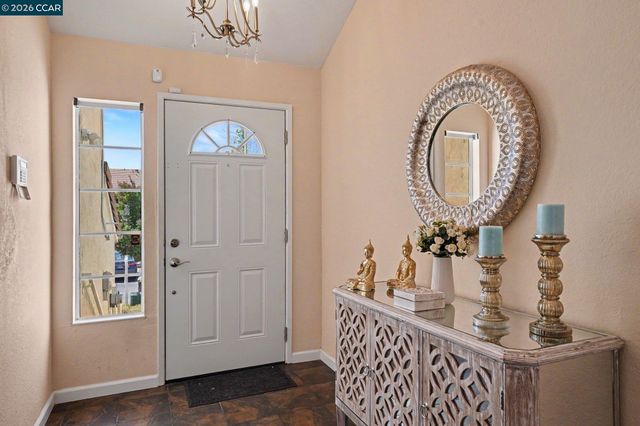 5251 Pebble Glen Dr, Concord, CA 94521