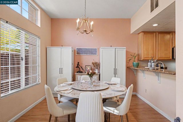5251 Pebble Glen Dr, Concord, CA 94521