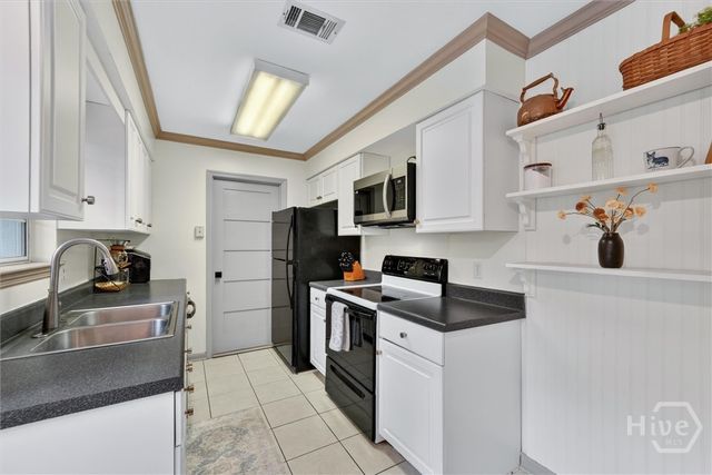 23 E Deerwood Road, Savannah, GA 31410