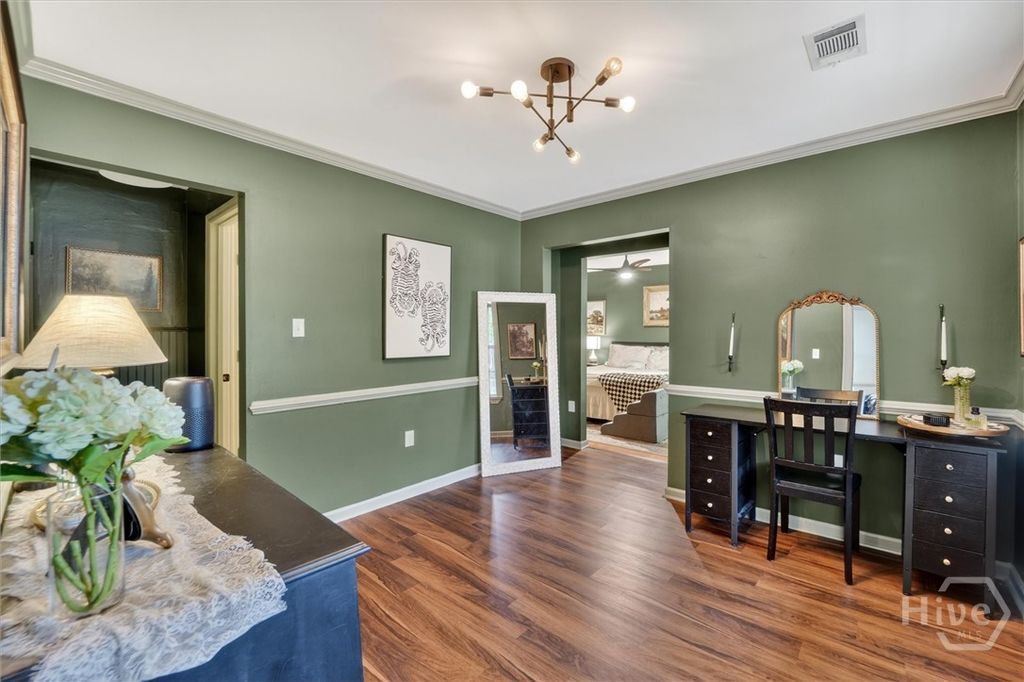 Image 12 of property listing at 23 E Deerwood Road, Savannah, GA 31410