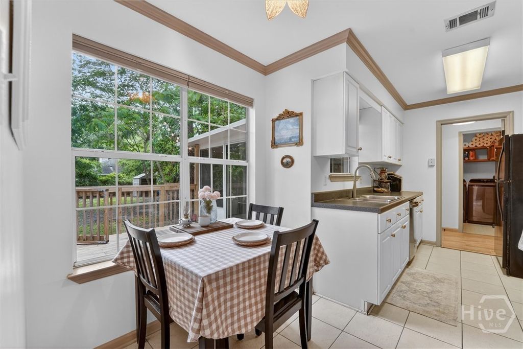 Image 27 of property listing at 23 E Deerwood Road, Savannah, GA 31410