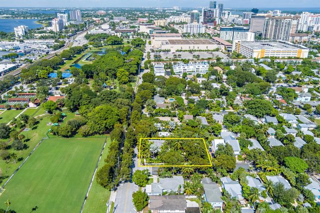 1412 Lake Avenue, West Palm Beach, FL 33401
