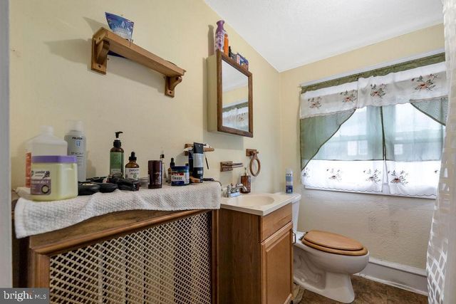 373 UPLAND WAY, Drexel Hill, PA 19026