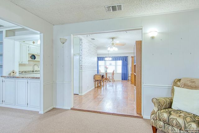 323 HATCHER AVE, San Antonio, TX 78223