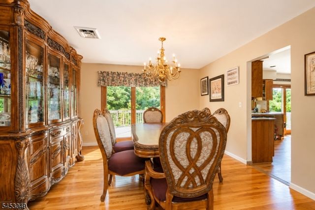 472 Summit Rd, Mountainside Boro, NJ 07092