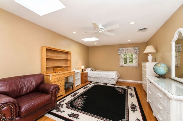 472 Summit Rd, Mountainside Boro, NJ 07092