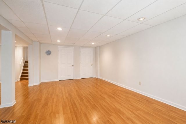 472 Summit Rd, Mountainside Boro, NJ 07092