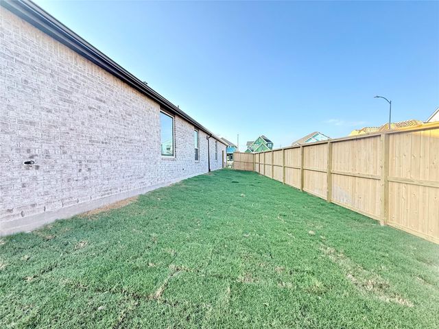 18130 Sunlit Oasis Drive, Webster, TX 77598