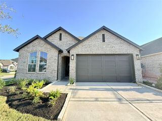 18130 Sunlit Oasis Drive, Webster, TX 77598