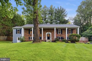 7376 WOODSTONE CT, Warrenton, VA 20187