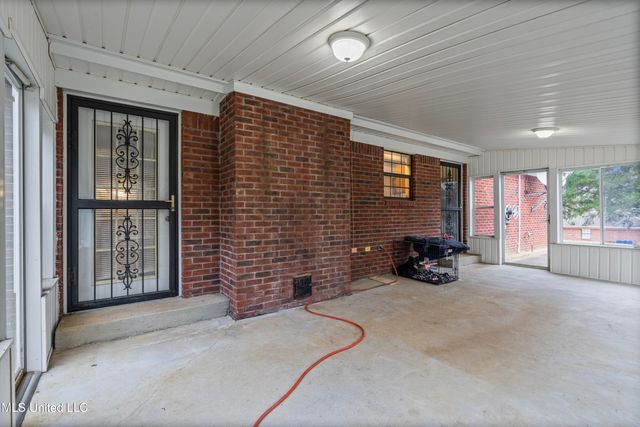 3165 W Star Landing Road, Nesbit, MS 38651