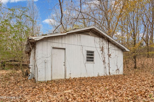 3165 W Star Landing Road, Nesbit, MS 38651