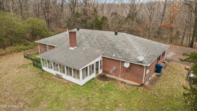 3165 W Star Landing Road, Nesbit, MS 38651