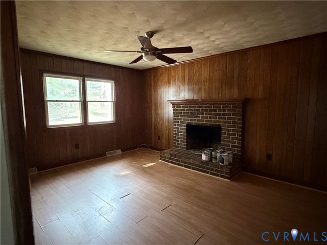 3041 Clintwood Rd, Chesterfield, VA 23112