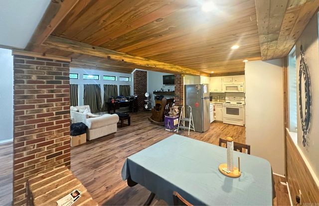 6 Ellzey Lane, Greenbrier, AR 72058