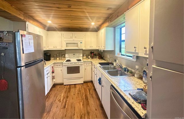 6 Ellzey Lane, Greenbrier, AR 72058